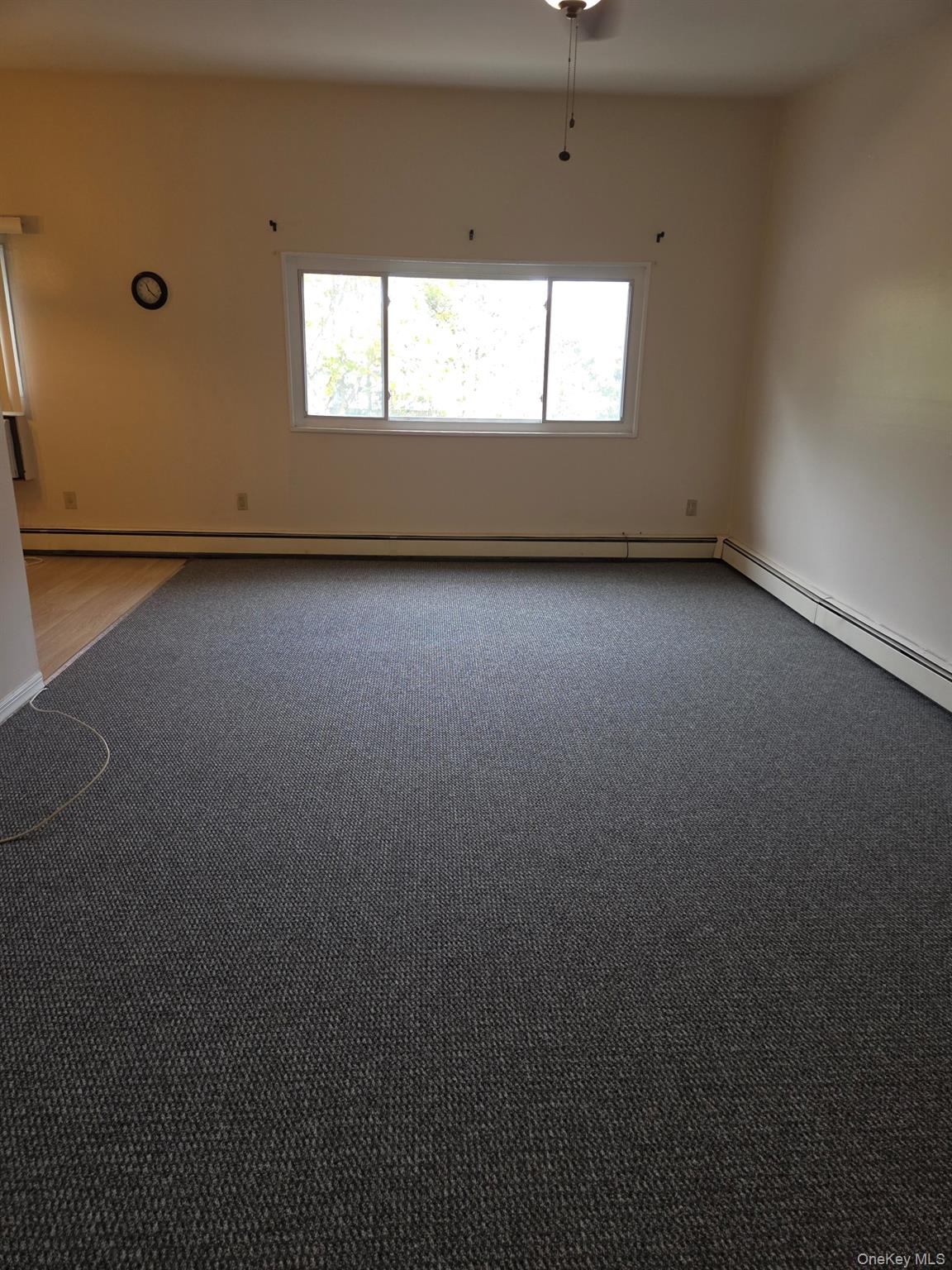 #7 photo, 267 n newbridge 267 N NEWBRIDGE Road, Levittown , NY 11756