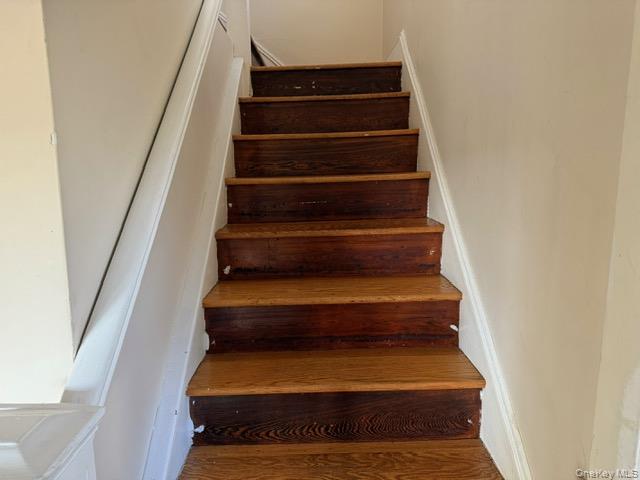 #4 photo, 15 Highland Avenue, Northport , NY 11768