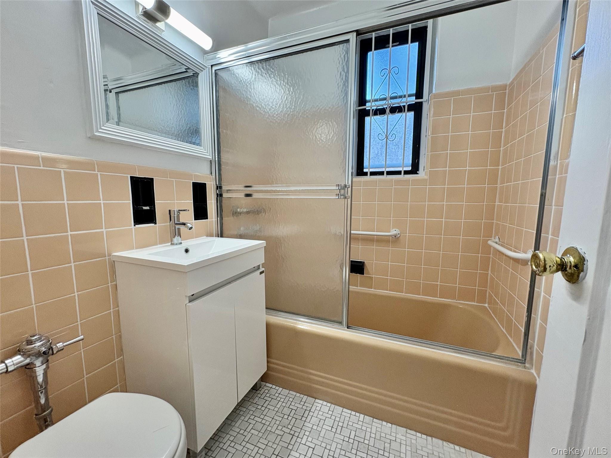 #6 photo, 98-50 67th Avenue, Rego Park , NY 11374