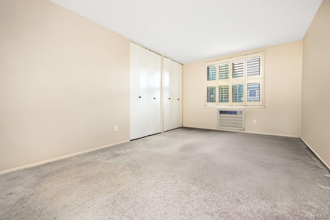 #18 photo, 596 Broadway, Lynbrook , NY 11563