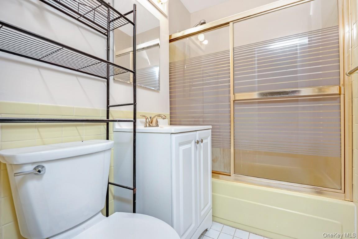 #19 photo, 596 Broadway, Lynbrook , NY 11563