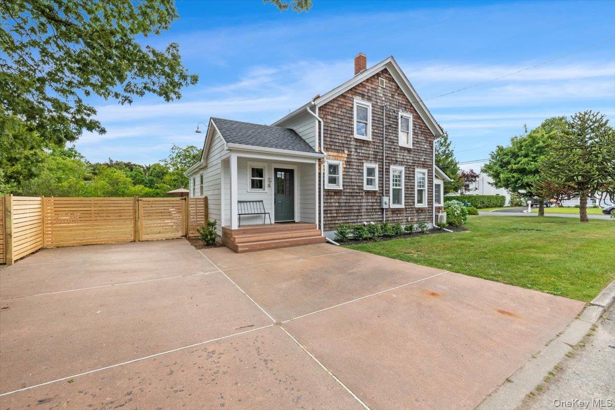 #3 photo, 19 New Jersey Avenue, Bellport Village , NY 11713