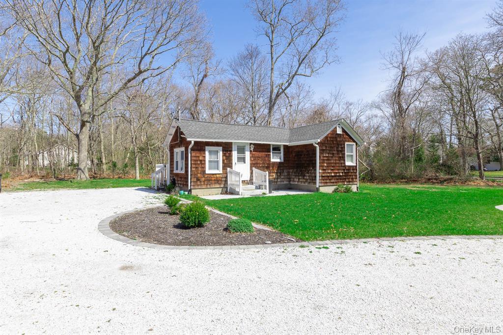 #1 photo, 572 A Montauk Highway, Westhampton Beach , NY 11978