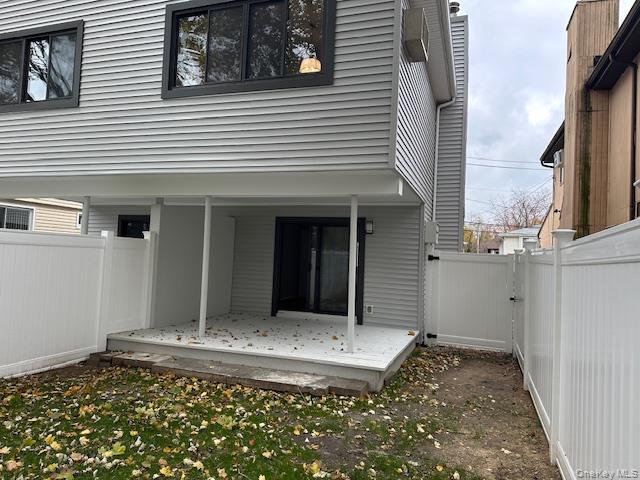 #16 photo, 14 Pequot Avenue, Port Washington , NY 11050