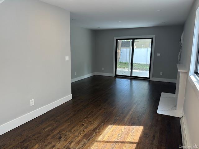 #3 photo, 14 Pequot Avenue, Port Washington , NY 11050