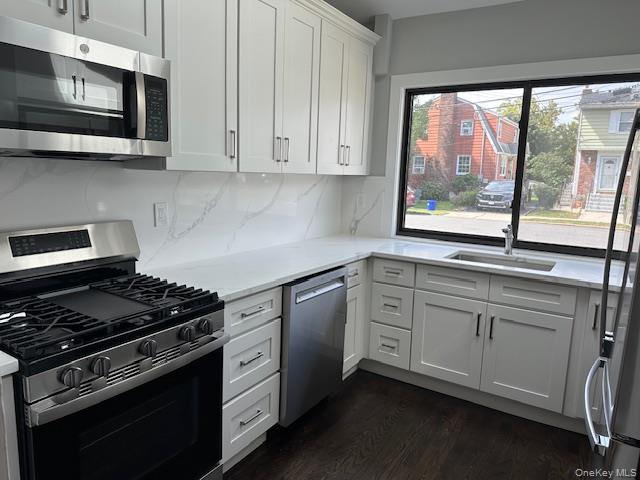 #4 photo, 14 Pequot Avenue, Port Washington , NY 11050