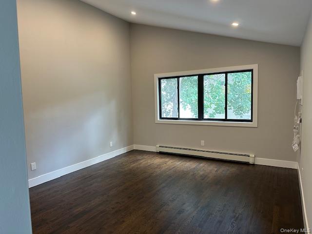 #6 photo, 14 Pequot Avenue, Port Washington , NY 11050