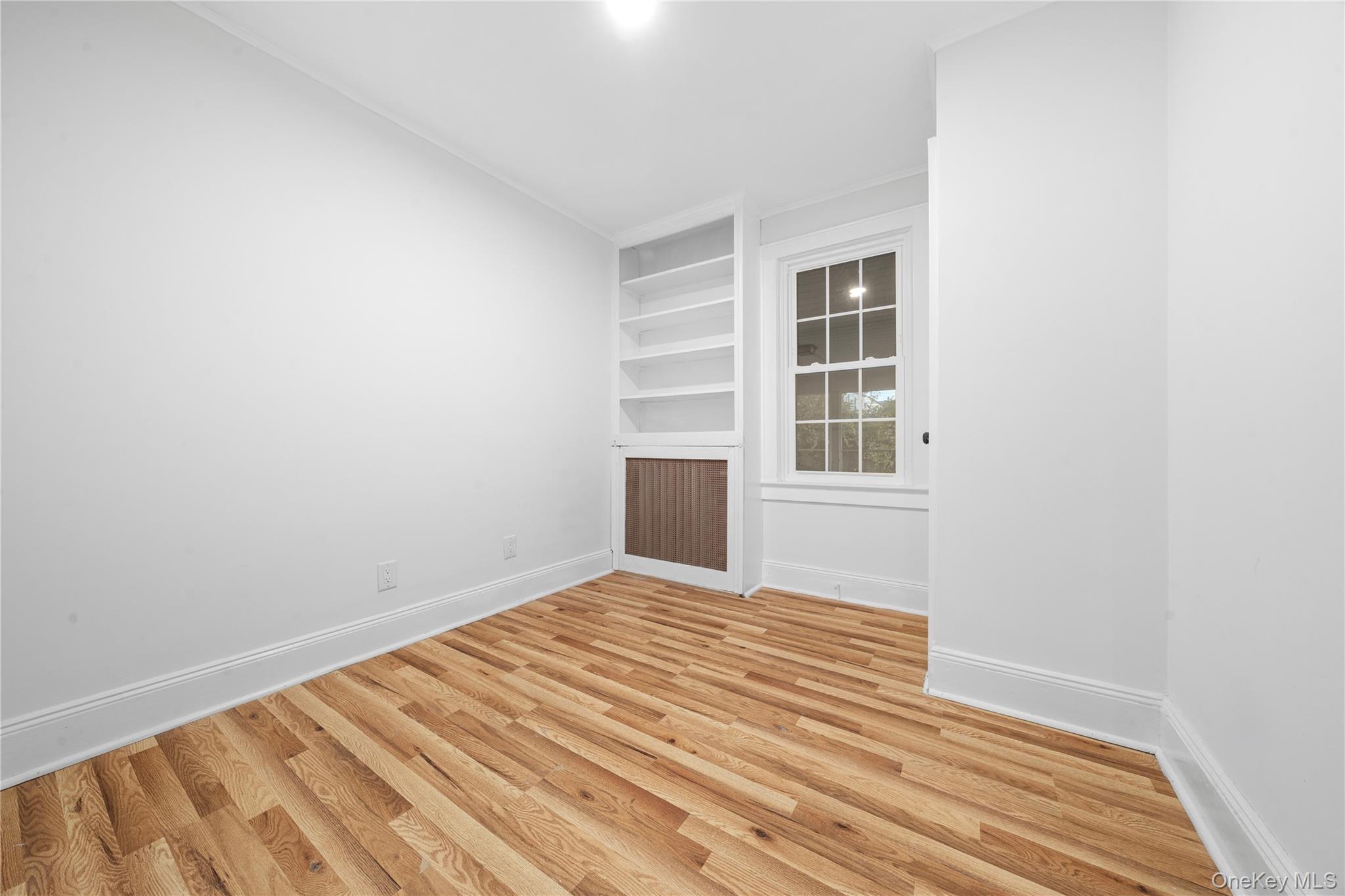 #14 photo, 218 S 3rd Street, Lindenhurst , NY 11757