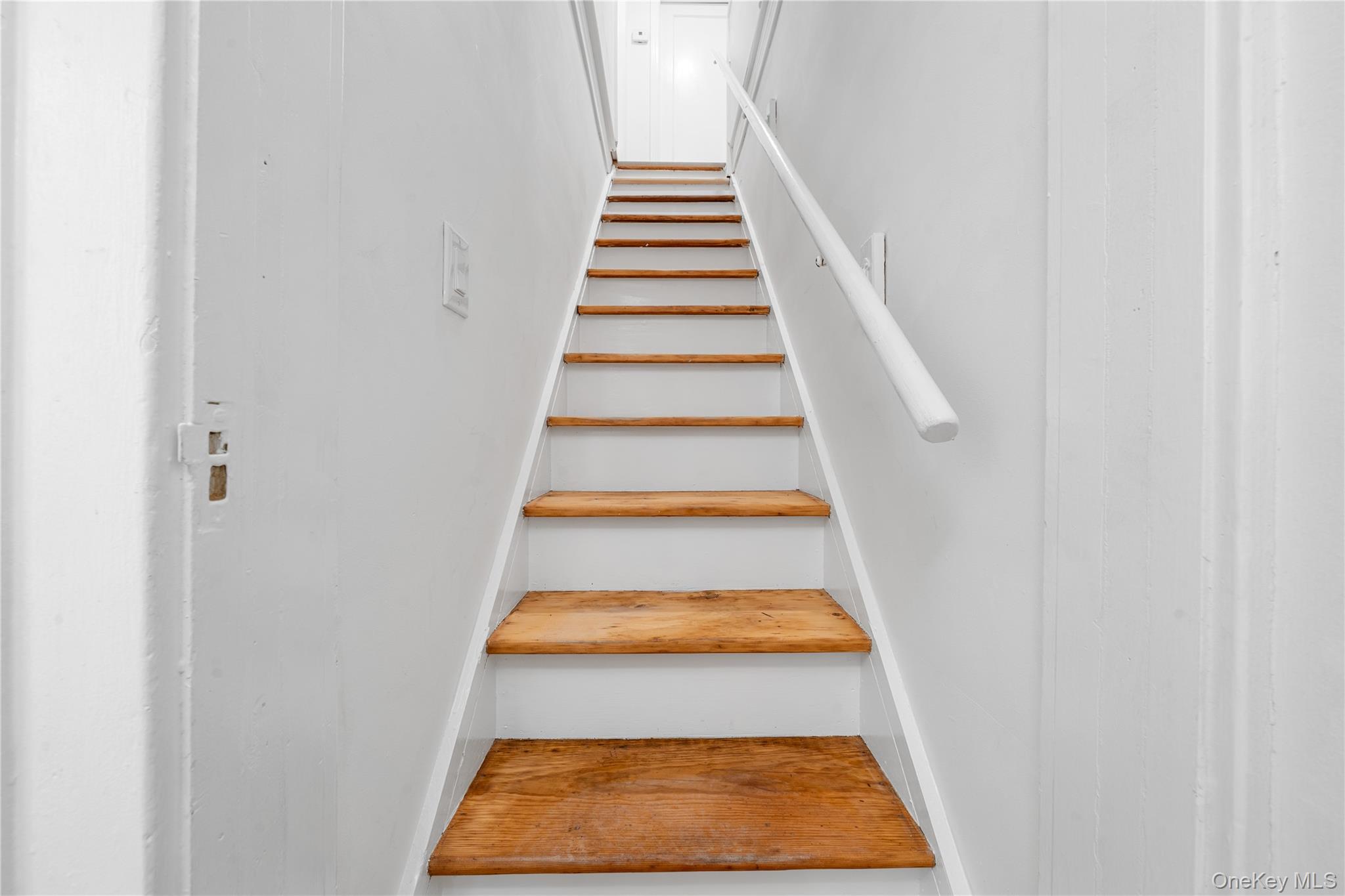 #15 photo, 218 S 3rd Street, Lindenhurst , NY 11757