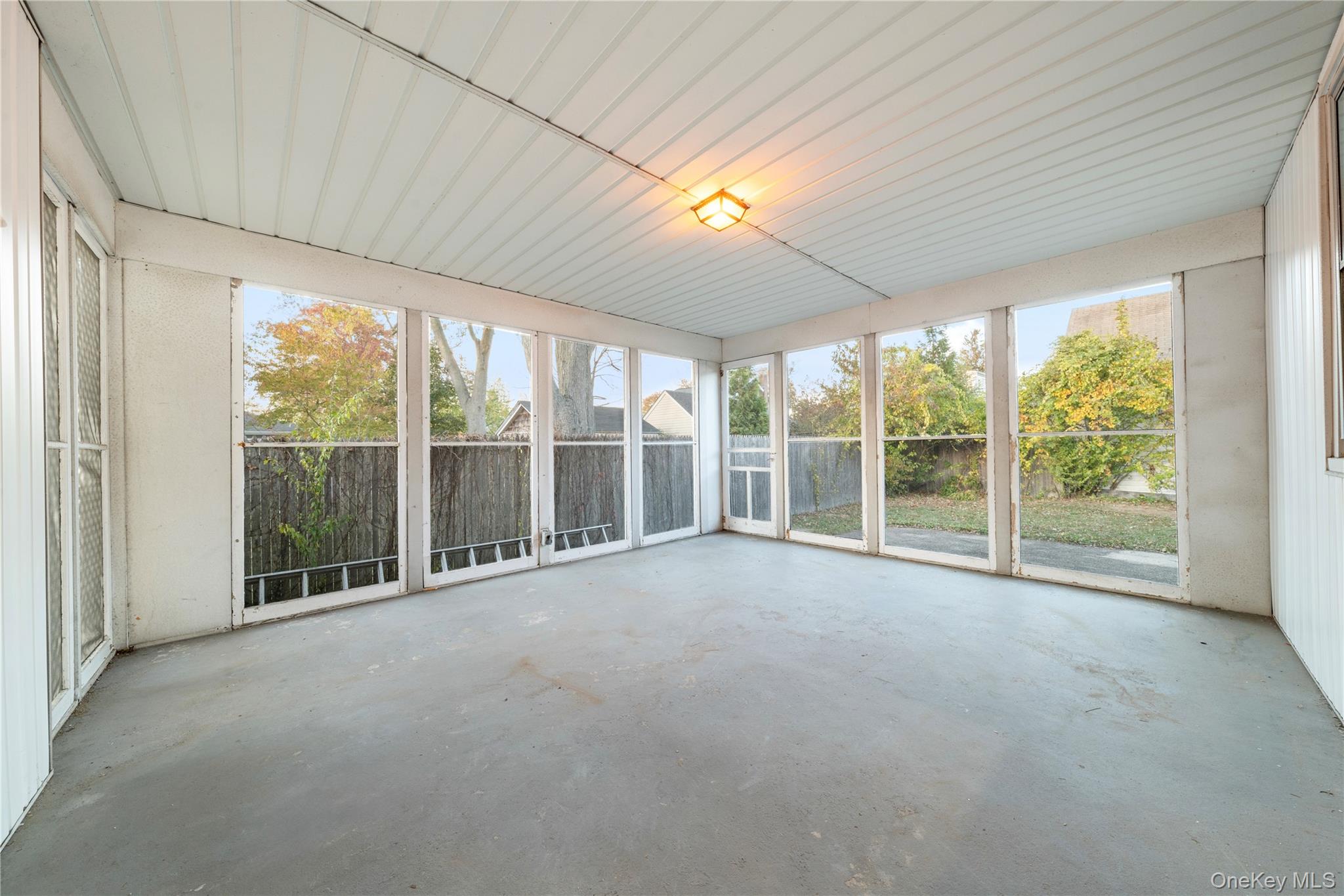 #20 photo, 218 S 3rd Street, Lindenhurst , NY 11757