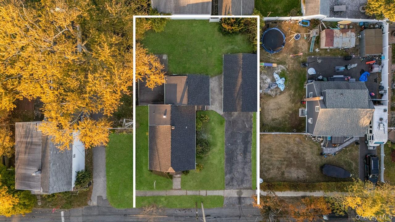 #3 photo, 218 S 3rd Street, Lindenhurst , NY 11757