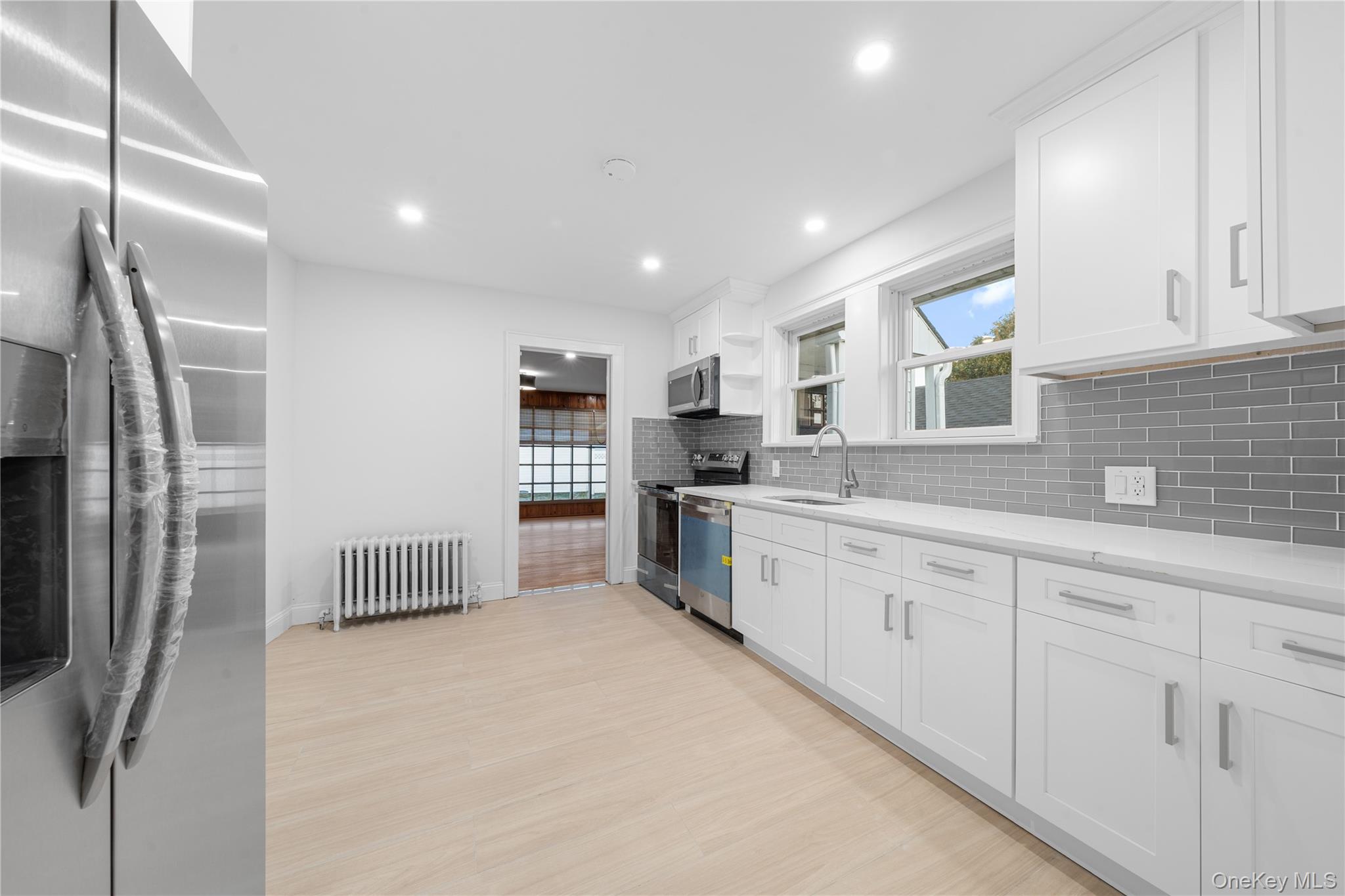 #7 photo, 218 S 3rd Street, Lindenhurst , NY 11757