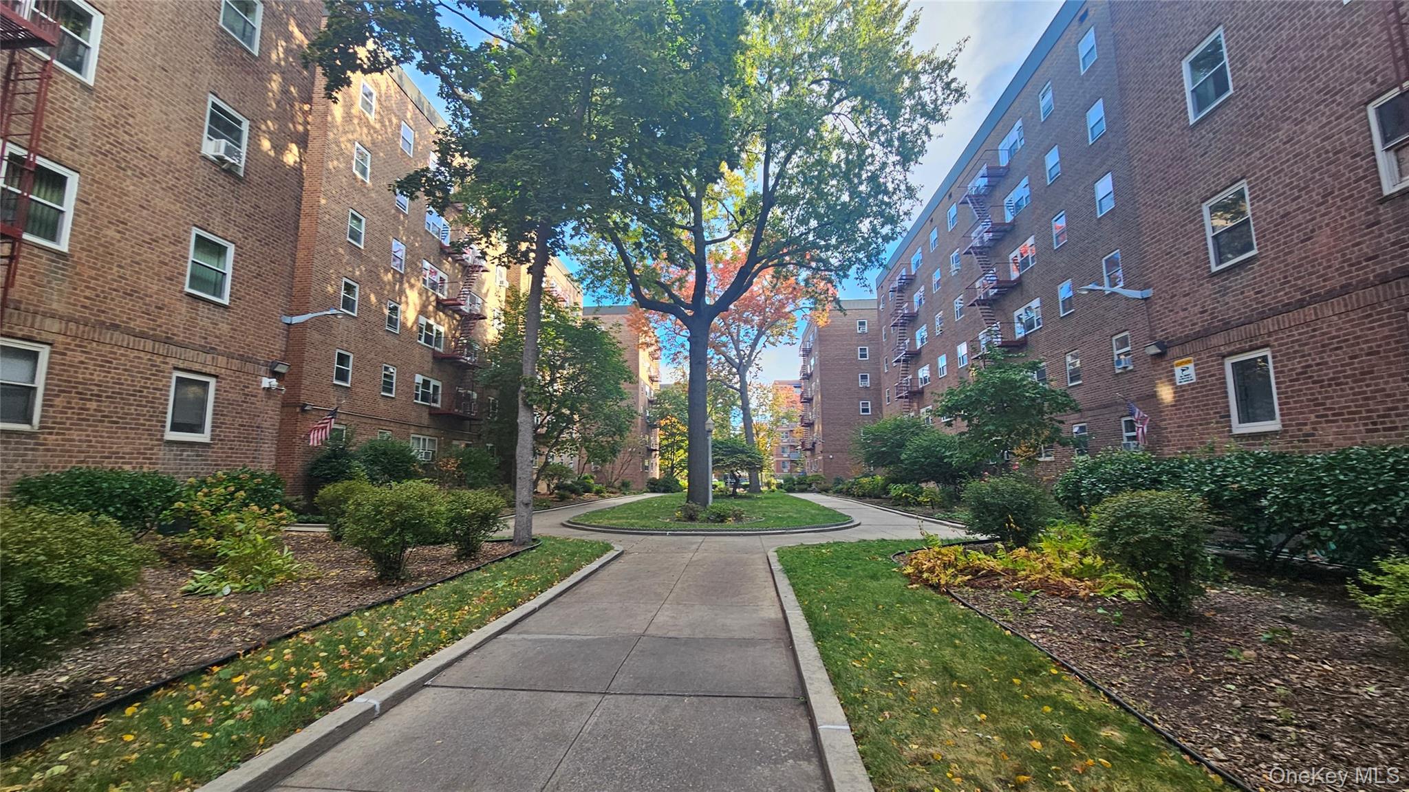 #2 photo, 44-69 Kissena Boulevard, Flushing , NY 11355