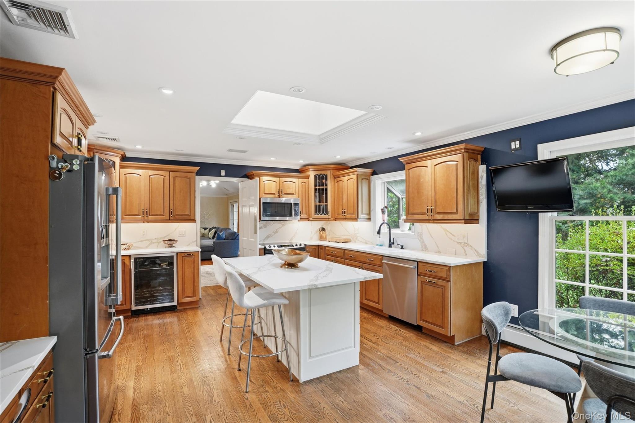 #18 photo, 1120 Cove Edge Road, Syosset , NY 11791