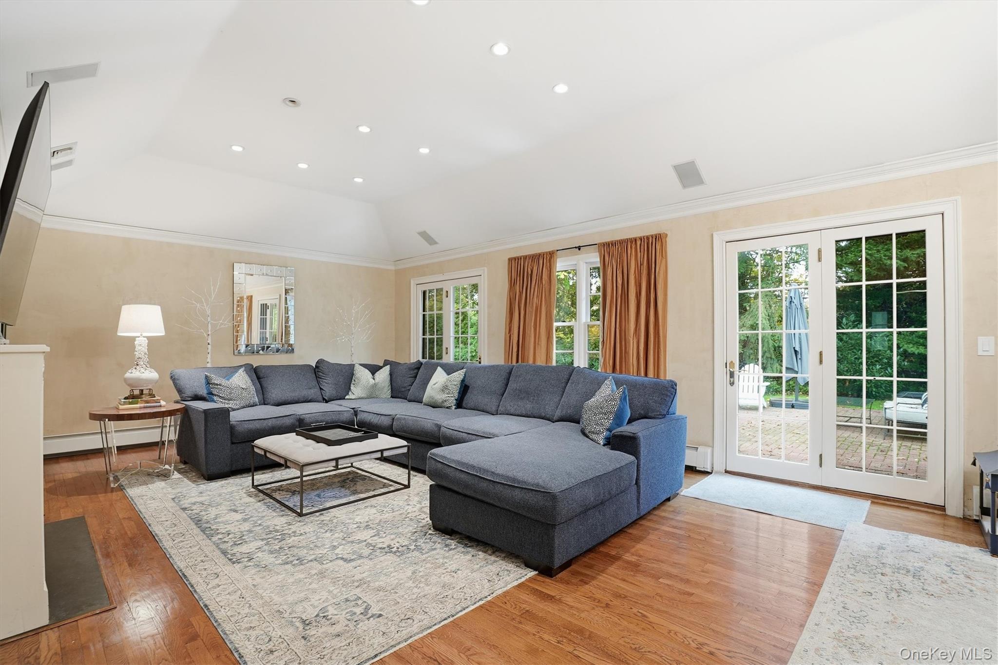 #8 photo, 1120 Cove Edge Road, Syosset , NY 11791