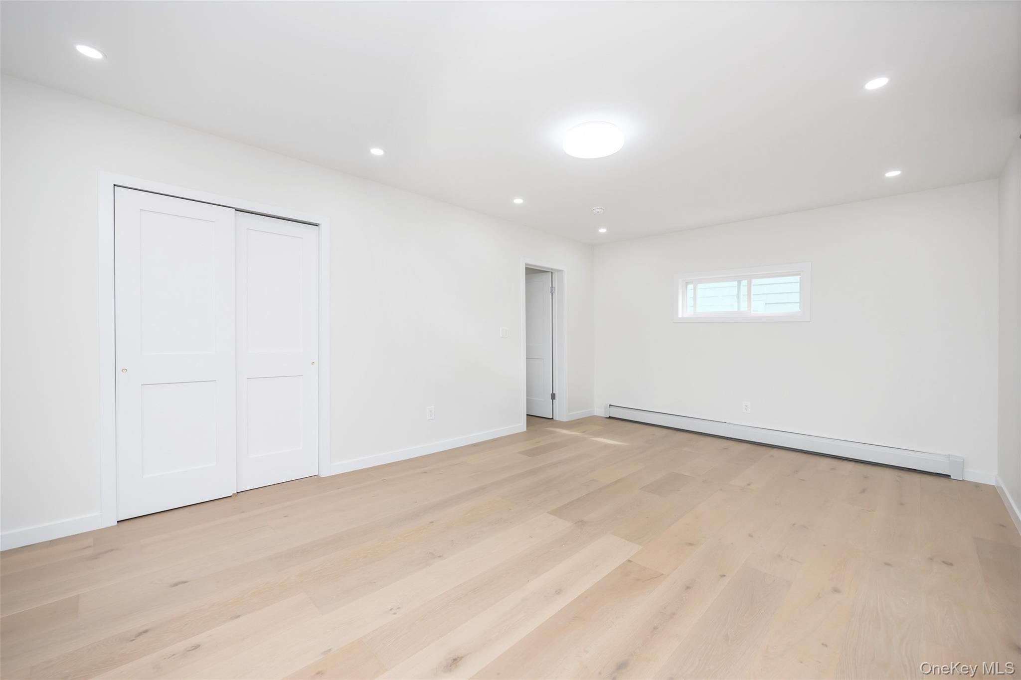 #11 photo, 190-16 33 Avenue, Flushing , NY 11358