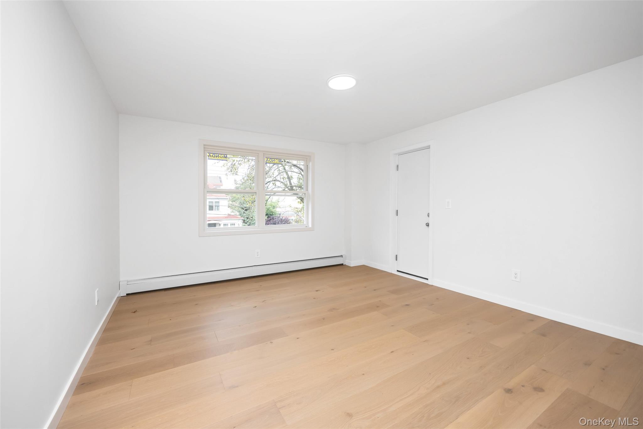 #3 photo, 190-16 33 Avenue, Flushing , NY 11358