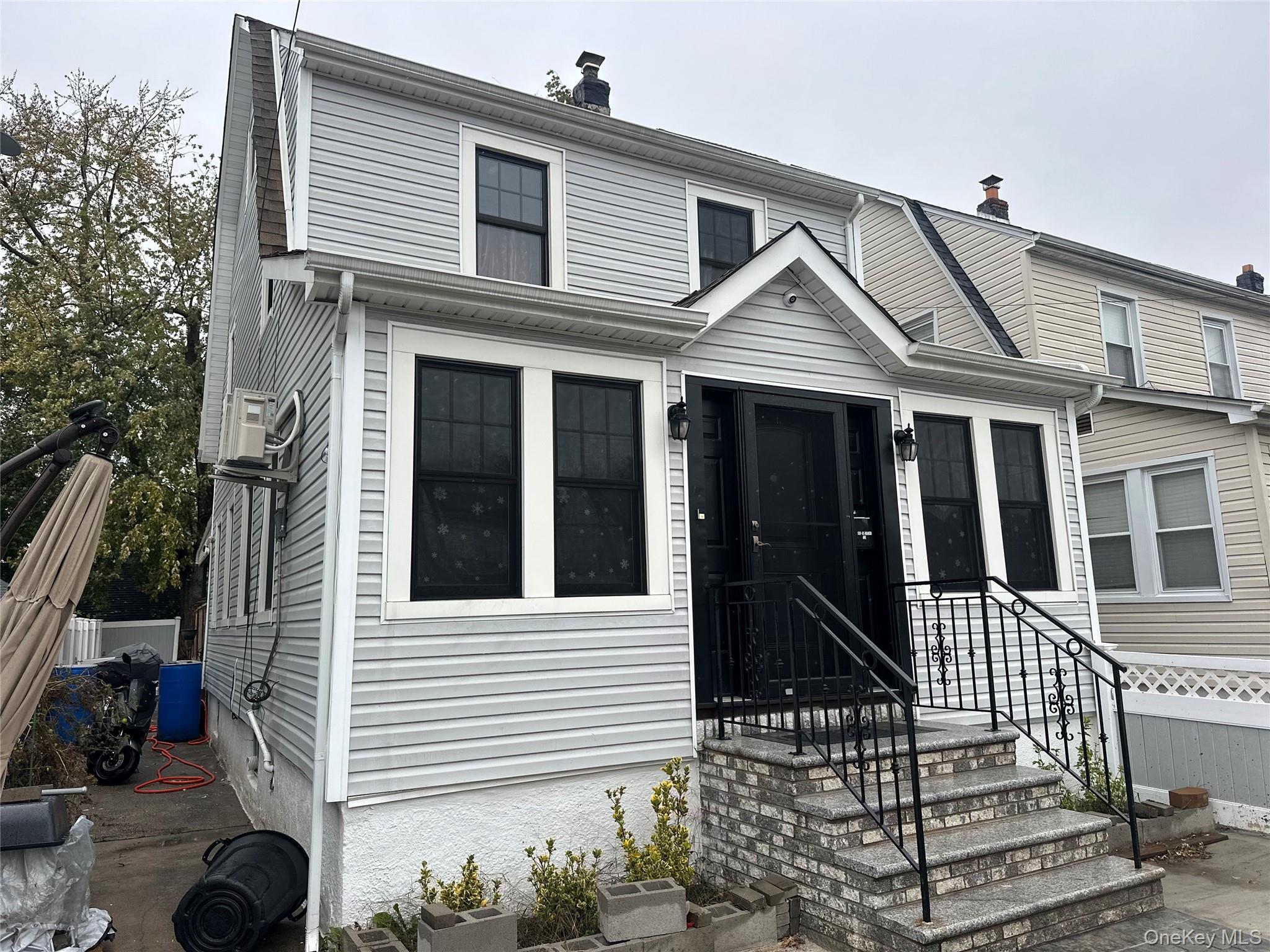 #1 photo, 189-05 Mangin Avenue, Saint Albans , NY 11412