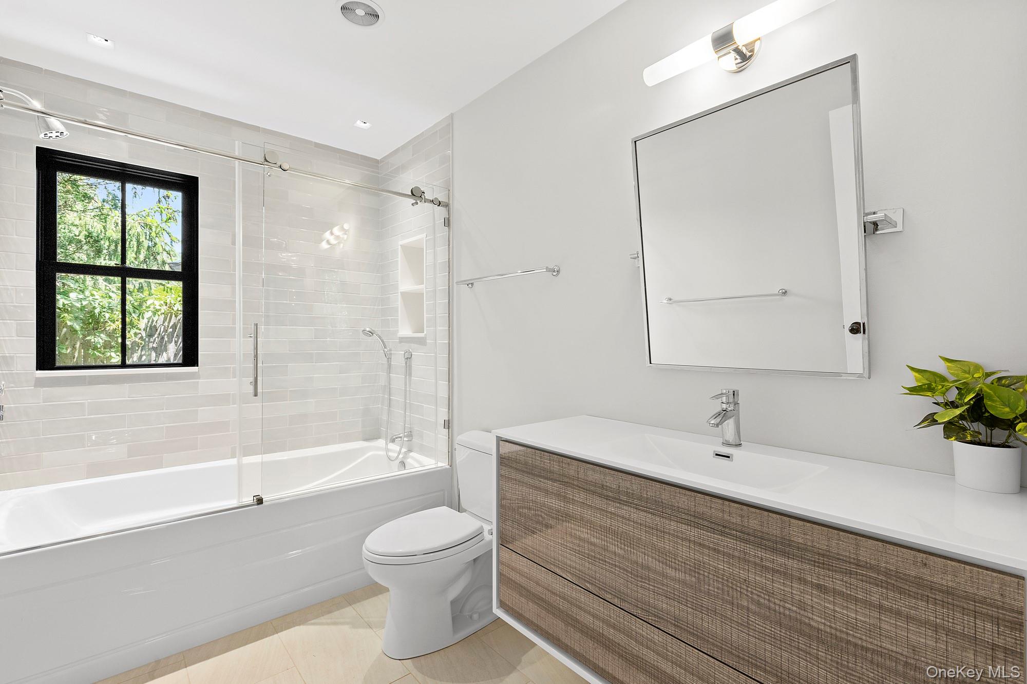 #10 photo, 60 Franklin Avenue, Quiogue , NY 11978