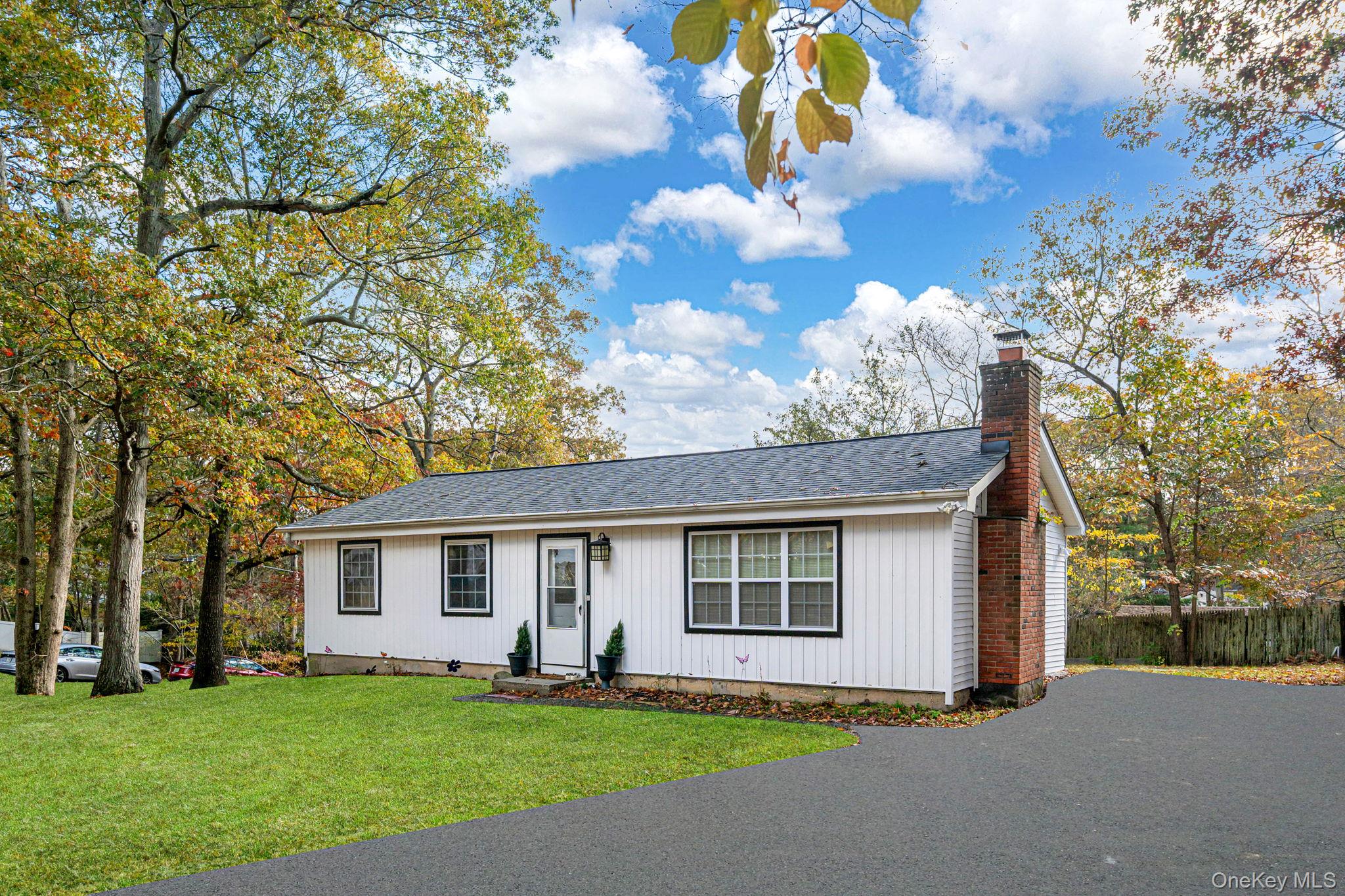 #3 photo, 52 Maple Lane, Medford , NY 11763