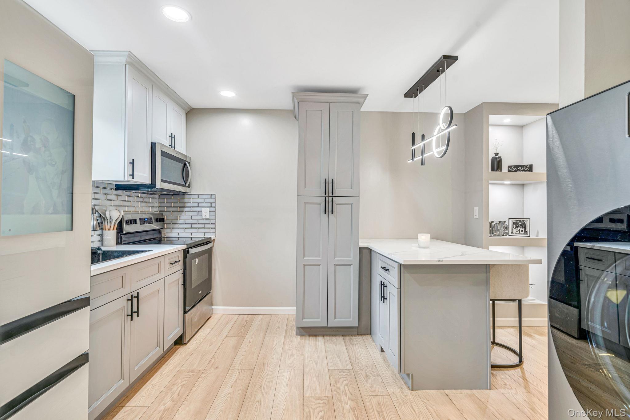 #7 photo, 52 Maple Lane, Medford , NY 11763