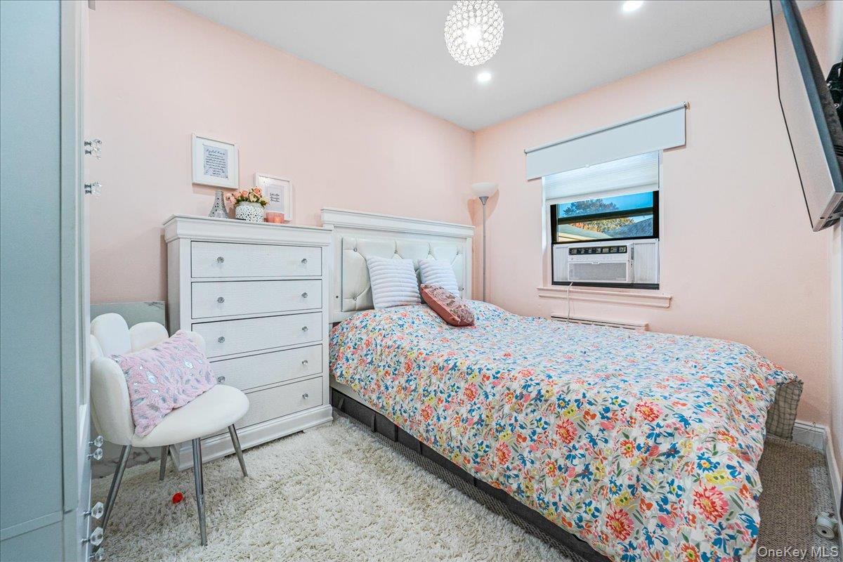 #12 photo, 217-08 73 Avenue, Bayside , NY 11364