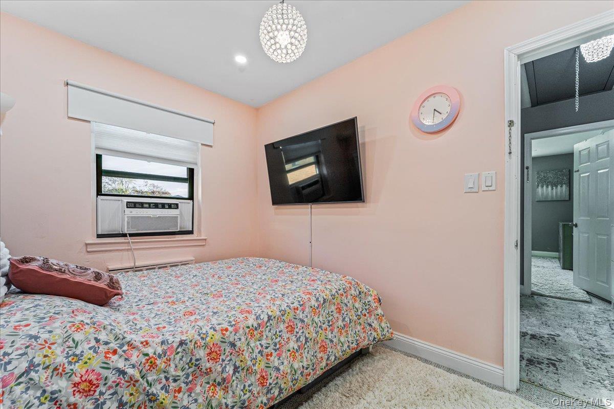 #13 photo, 217-08 73 Avenue, Bayside , NY 11364