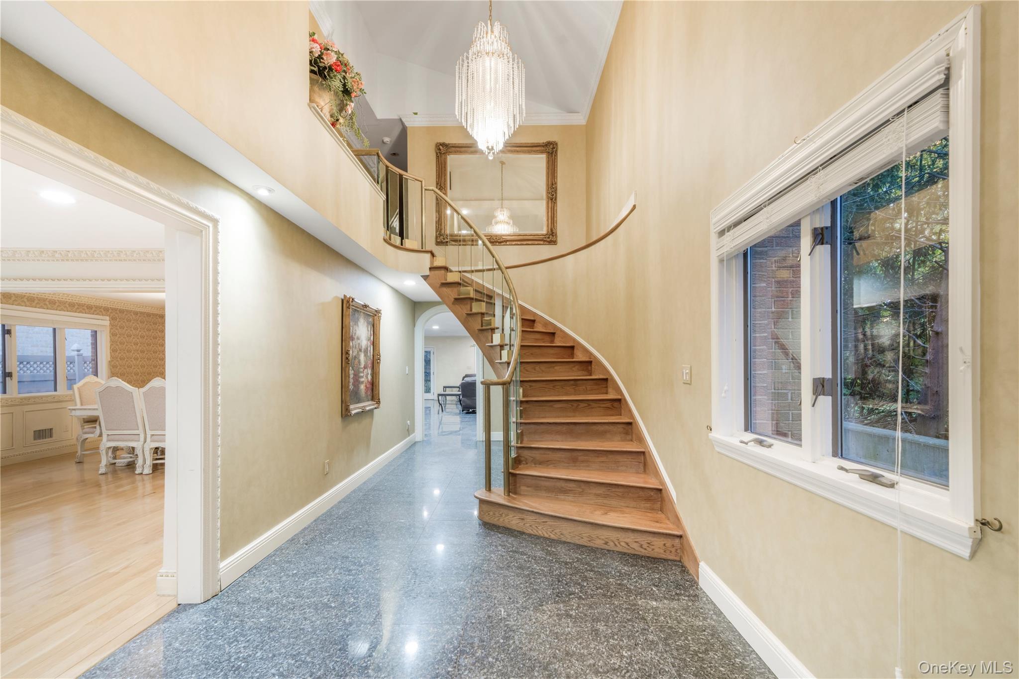 #12 photo, 201-05 28th Ave, Bayside , NY 11360