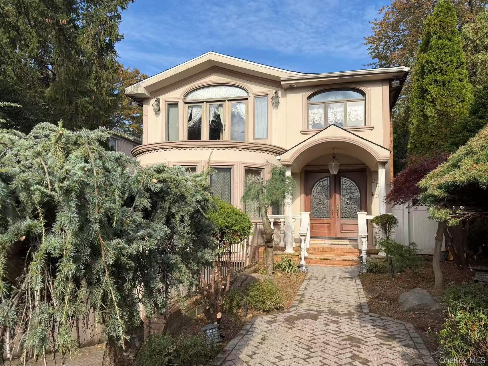 #2 photo, 201-05 28th Ave, Bayside , NY 11360