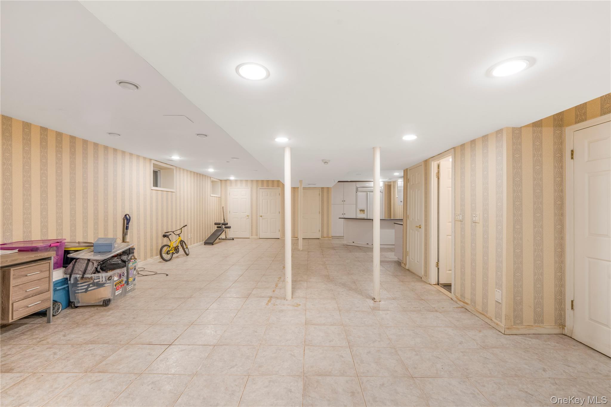 #20 photo, 201-05 28th Ave, Bayside , NY 11360