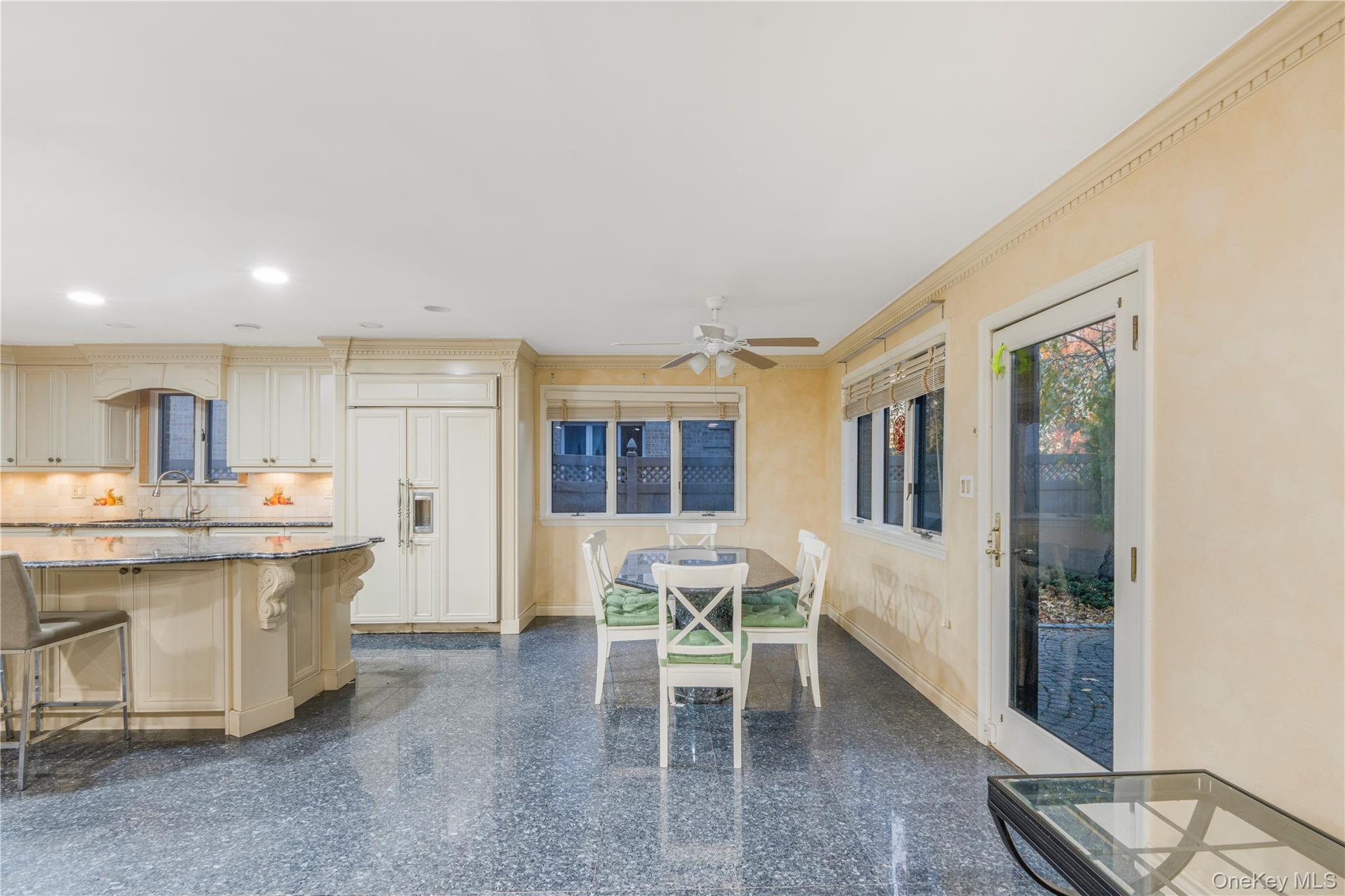 #6 photo, 201-05 28th Ave, Bayside , NY 11360