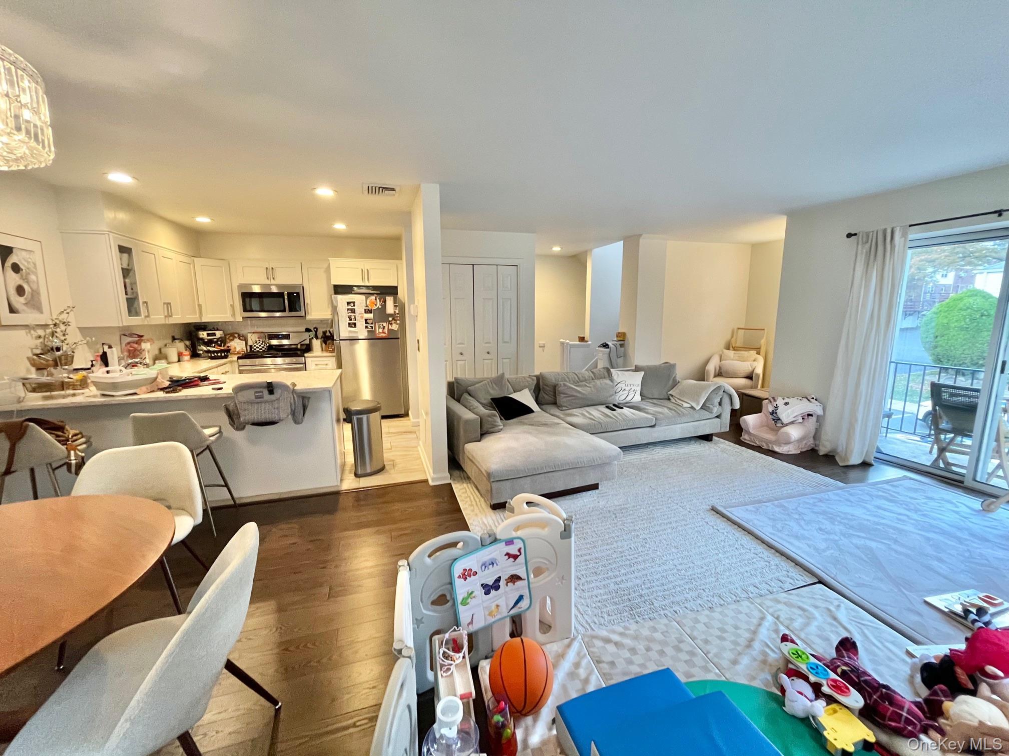 #6 photo, 599 Midland Avenue, Rye , NY 10580