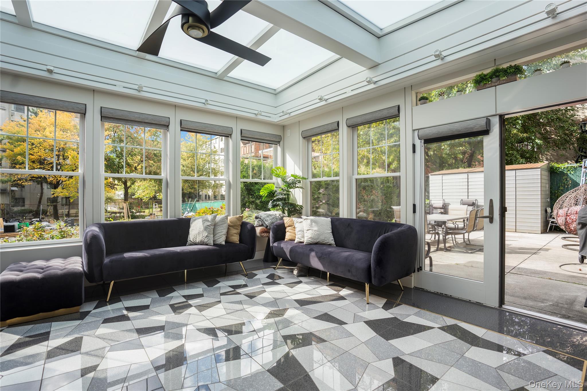 #1 photo, 570 Bedford Avenue, Brooklyn , NY 11249