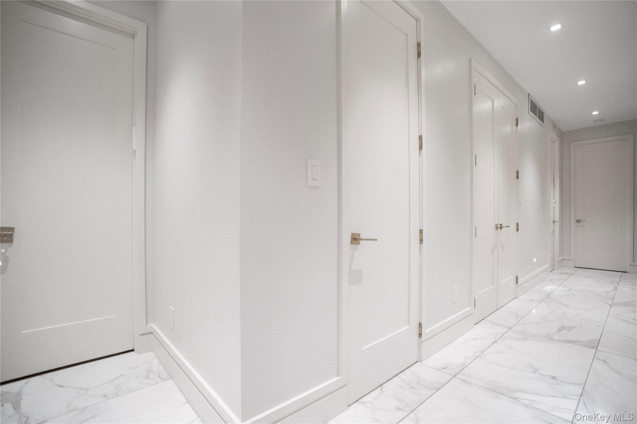 #20 photo, 570 Bedford Avenue, Brooklyn , NY 11249