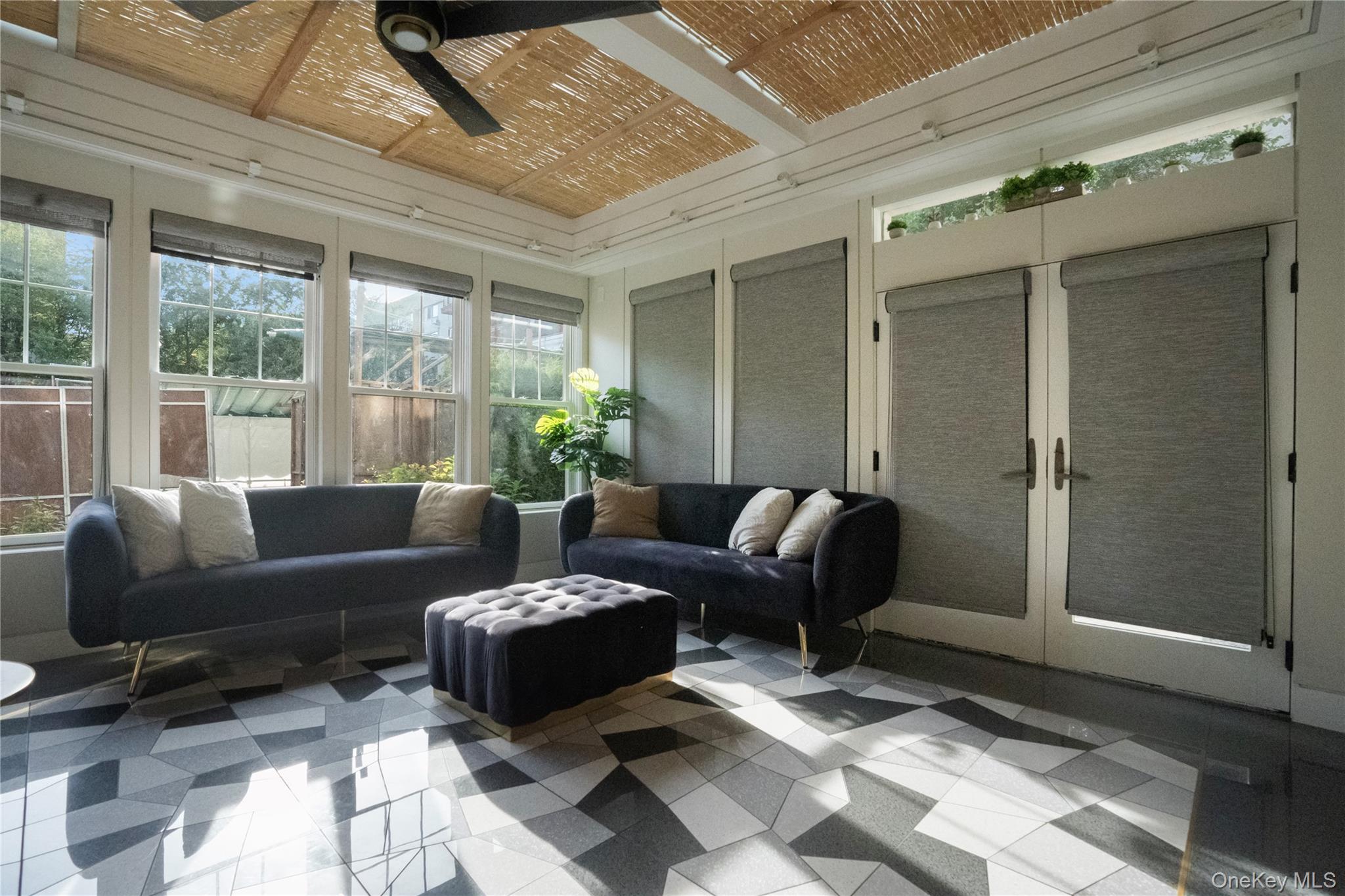 #3 photo, 570 Bedford Avenue, Brooklyn , NY 11249