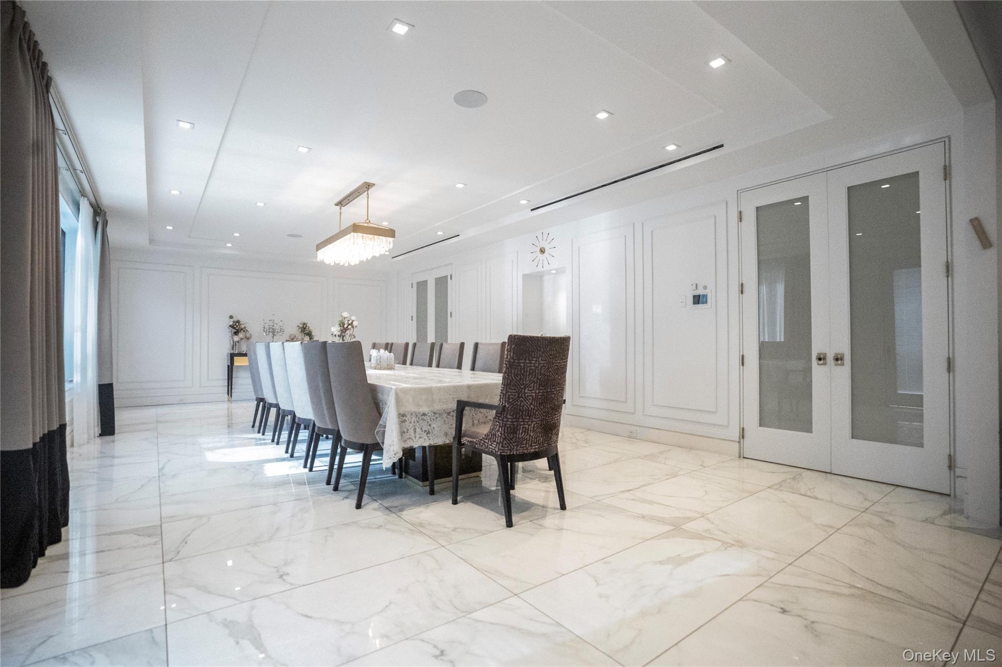 #5 photo, 570 Bedford Avenue, Brooklyn , NY 11249