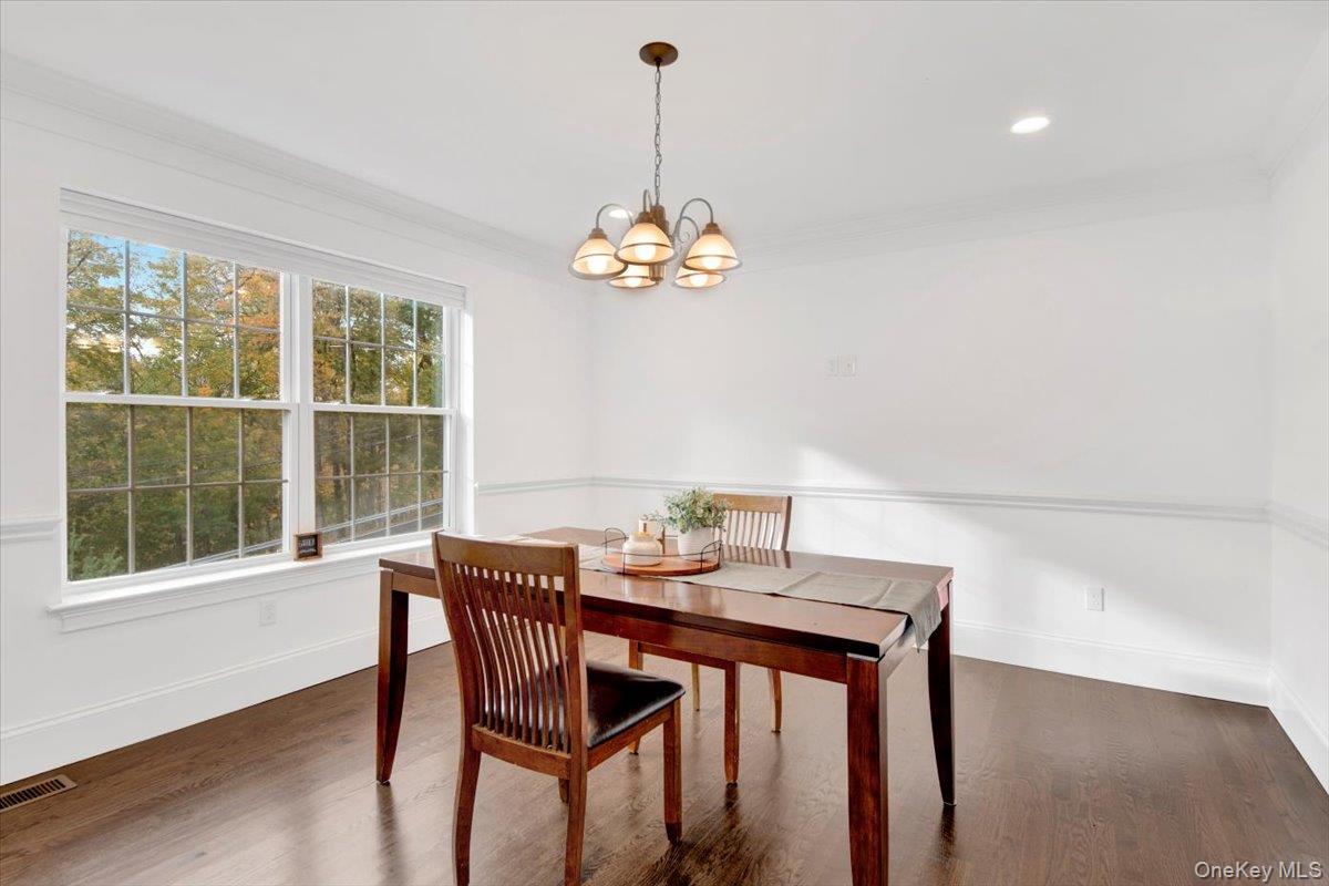 #15 photo, 46 Columbus Avenue, Valhalla , NY 10595