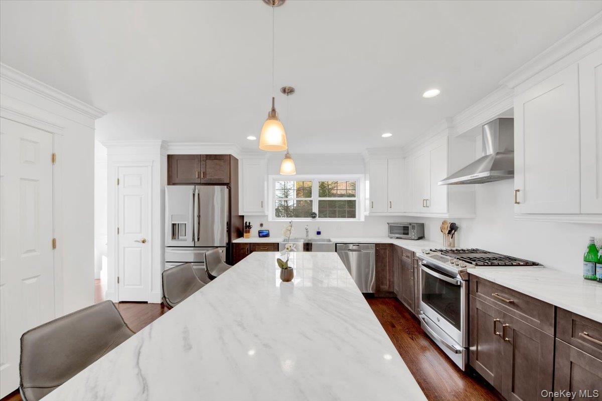 #3 photo, 46 Columbus Avenue, Valhalla , NY 10595