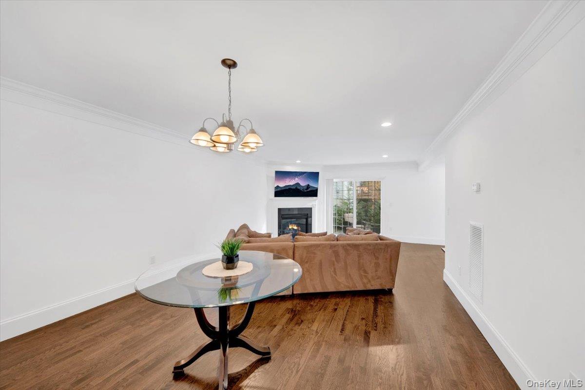 #9 photo, 46 Columbus Avenue, Valhalla , NY 10595