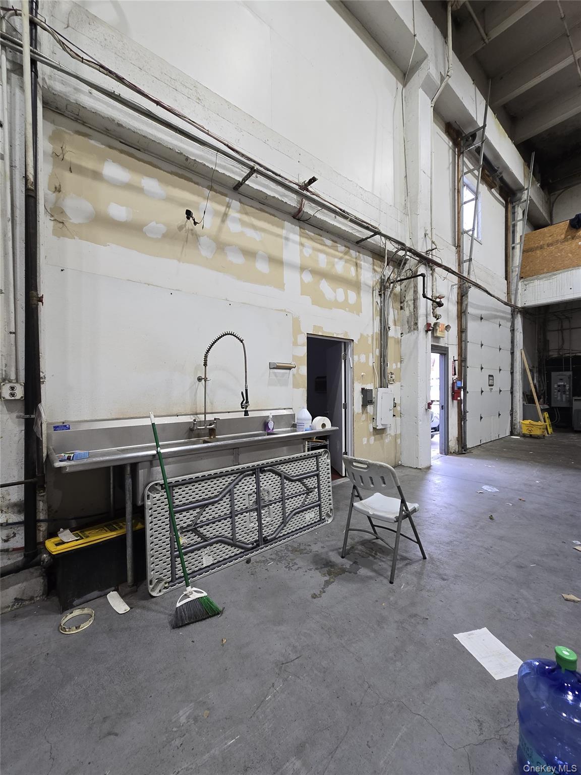 #10 photo, 143 W Route 59, Hillburn , NY 10931