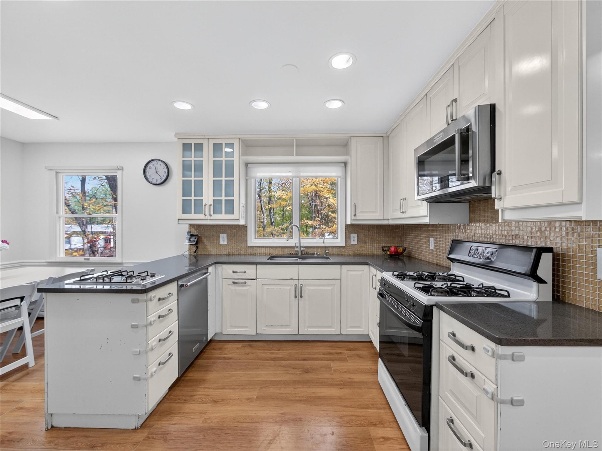 #10 photo, 19 Paul Court, Pearl River , NY 10965