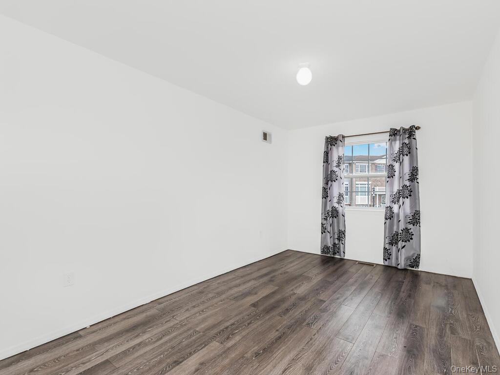 #15 photo, 197 Surf Drive, Bronx , NY 10473