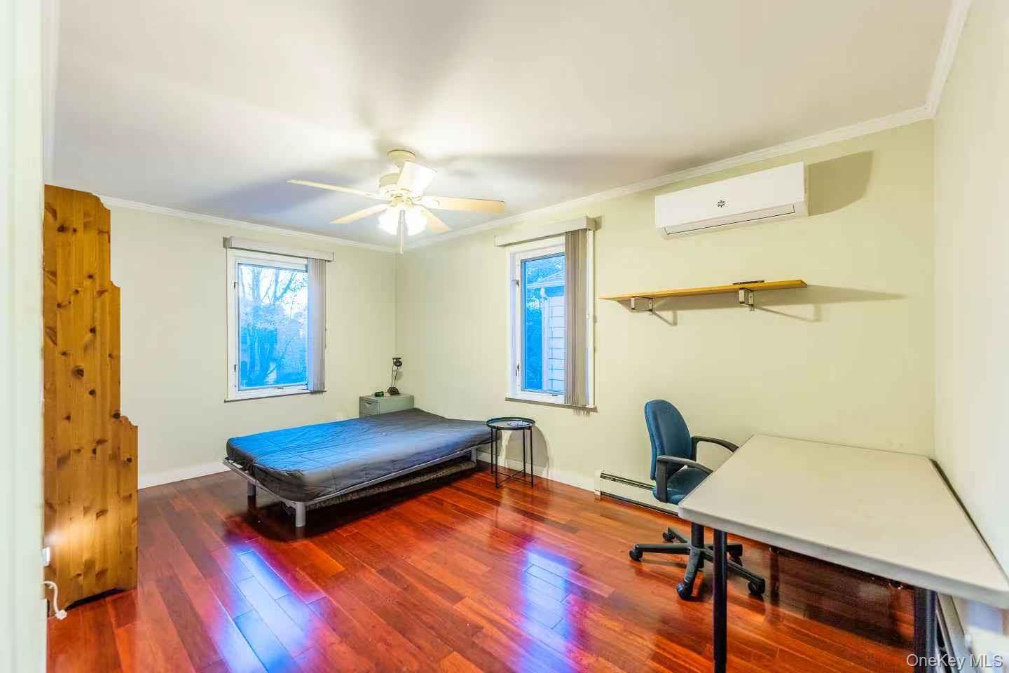 #14 photo, 75-23 196 Street, Fresh Meadows , NY 11366