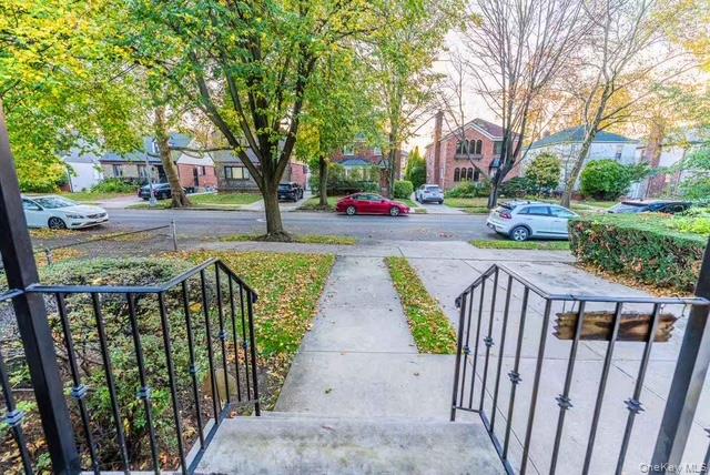 #2 photo, 75-23 196 Street, Fresh Meadows , NY 11366