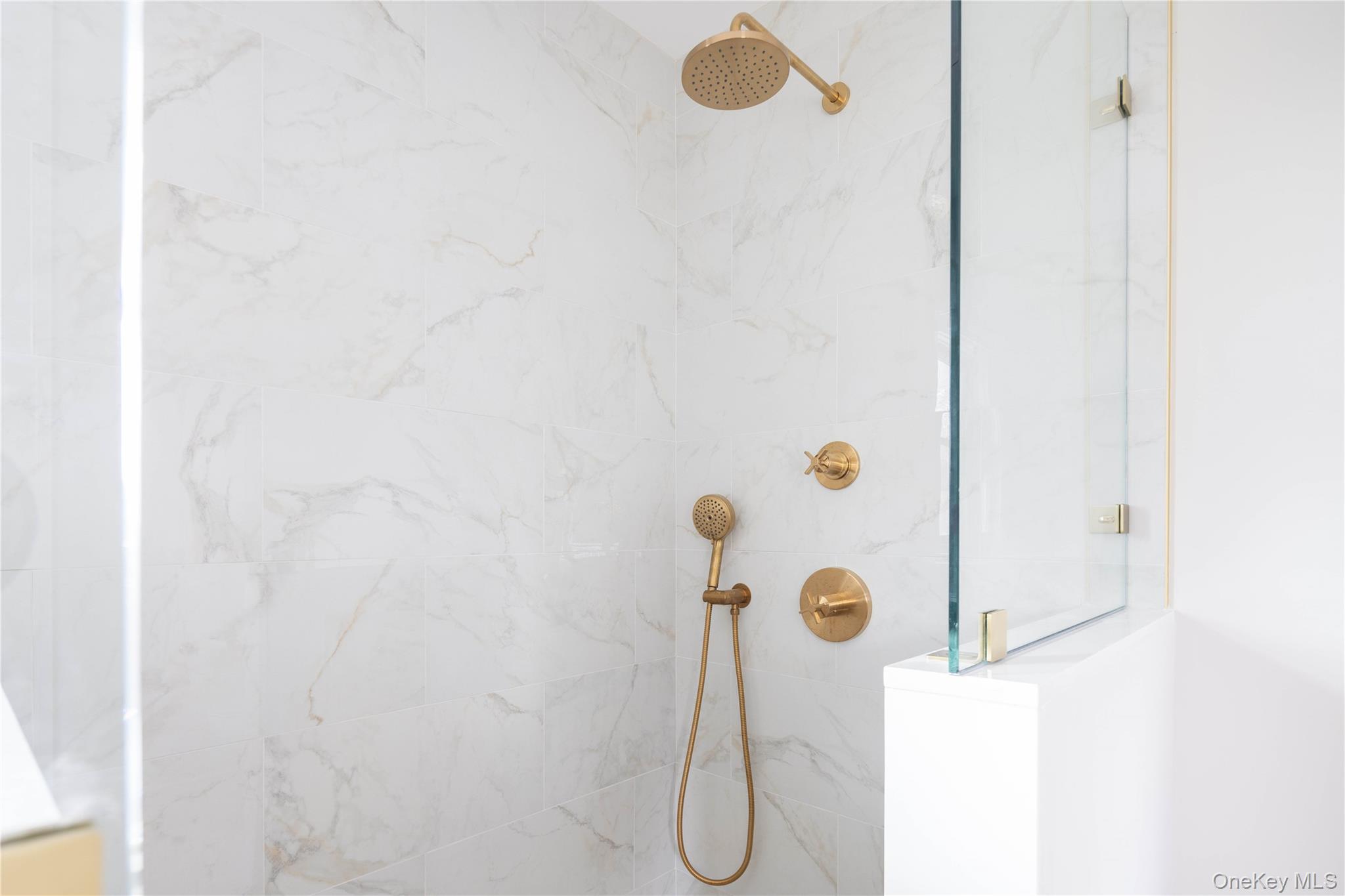 #13 photo, 1995 Ruth Road, Mattituck , NY 11952