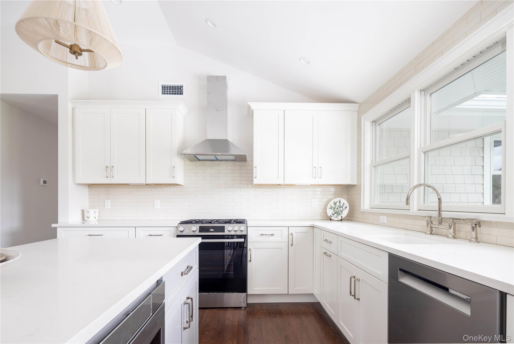 #9 photo, 1995 Ruth Road, Mattituck , NY 11952