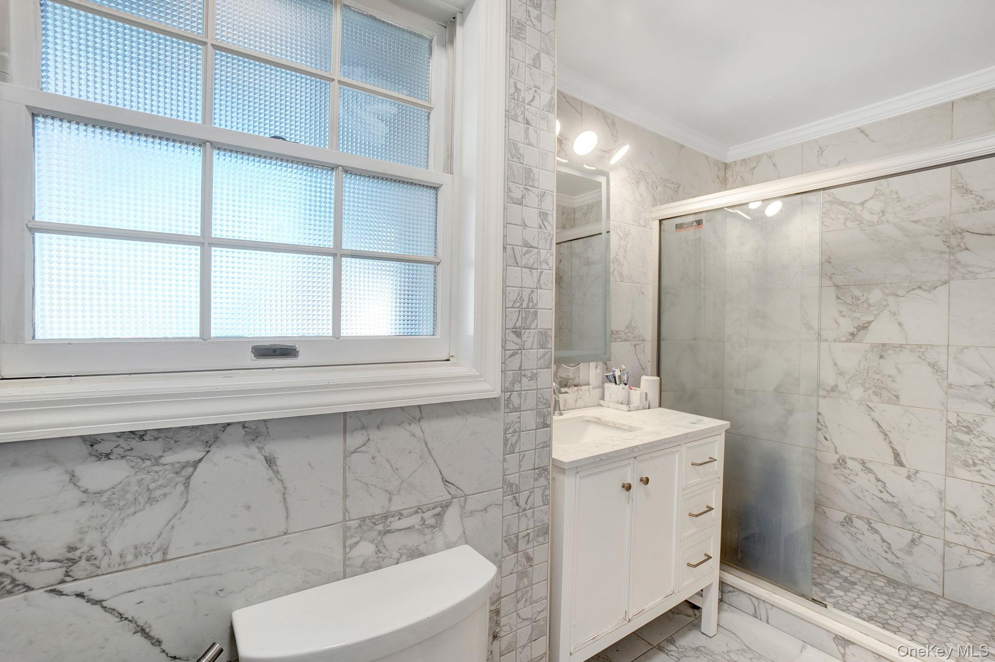 #8 photo, 26 Fran Lane, Selden , NY 11784