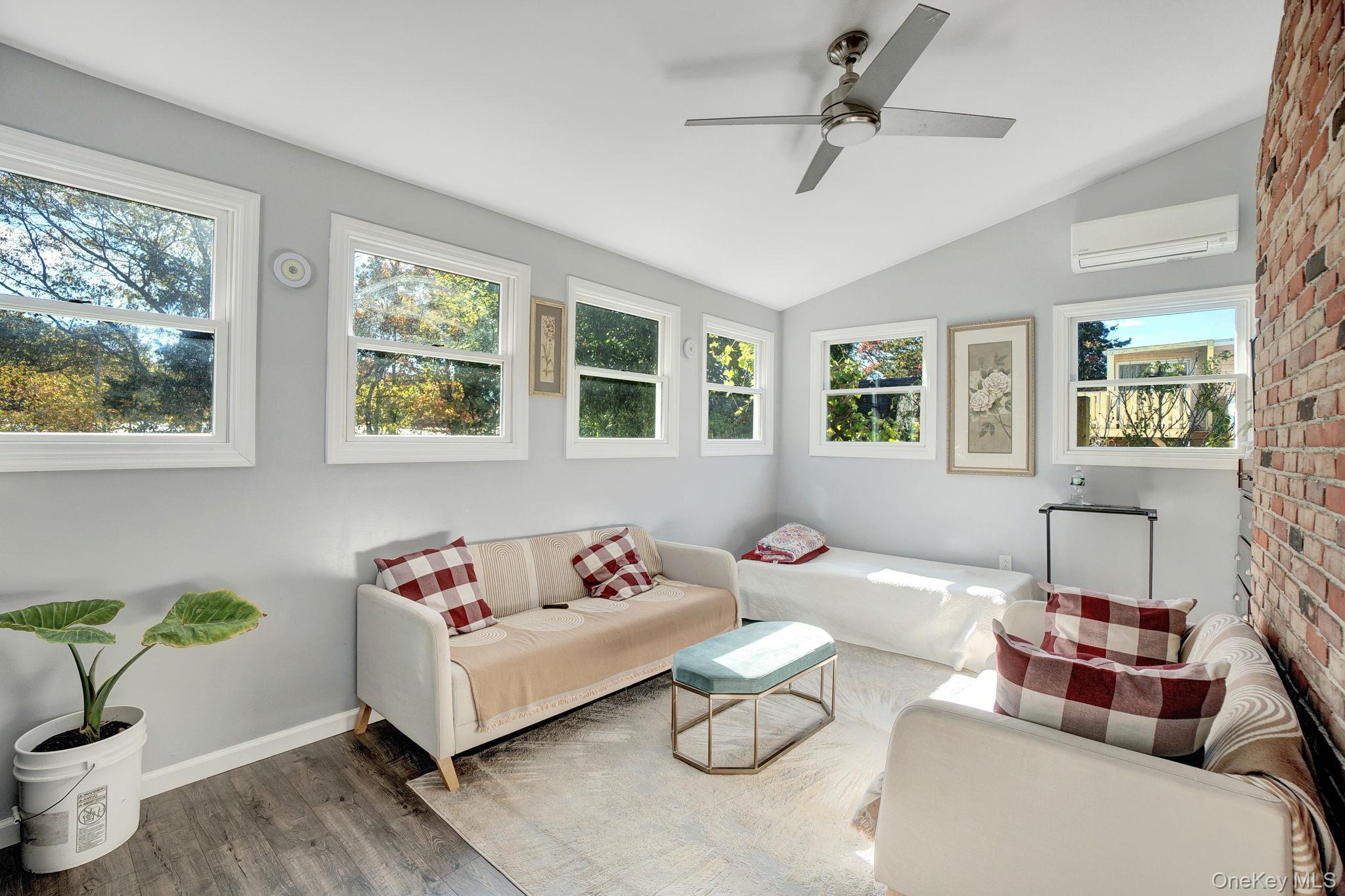 #9 photo, 26 Fran Lane, Selden , NY 11784