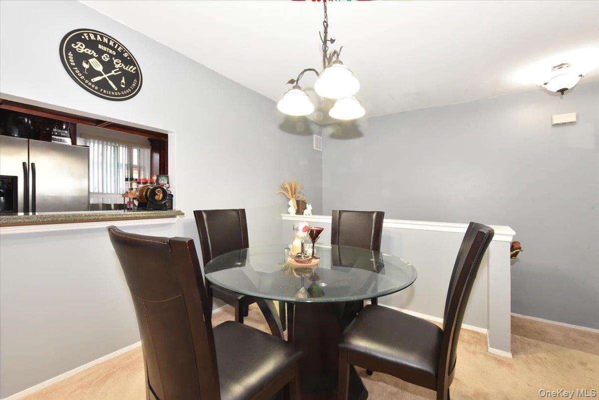 #7 photo, 615 Broadway, Amityville , NY 11701