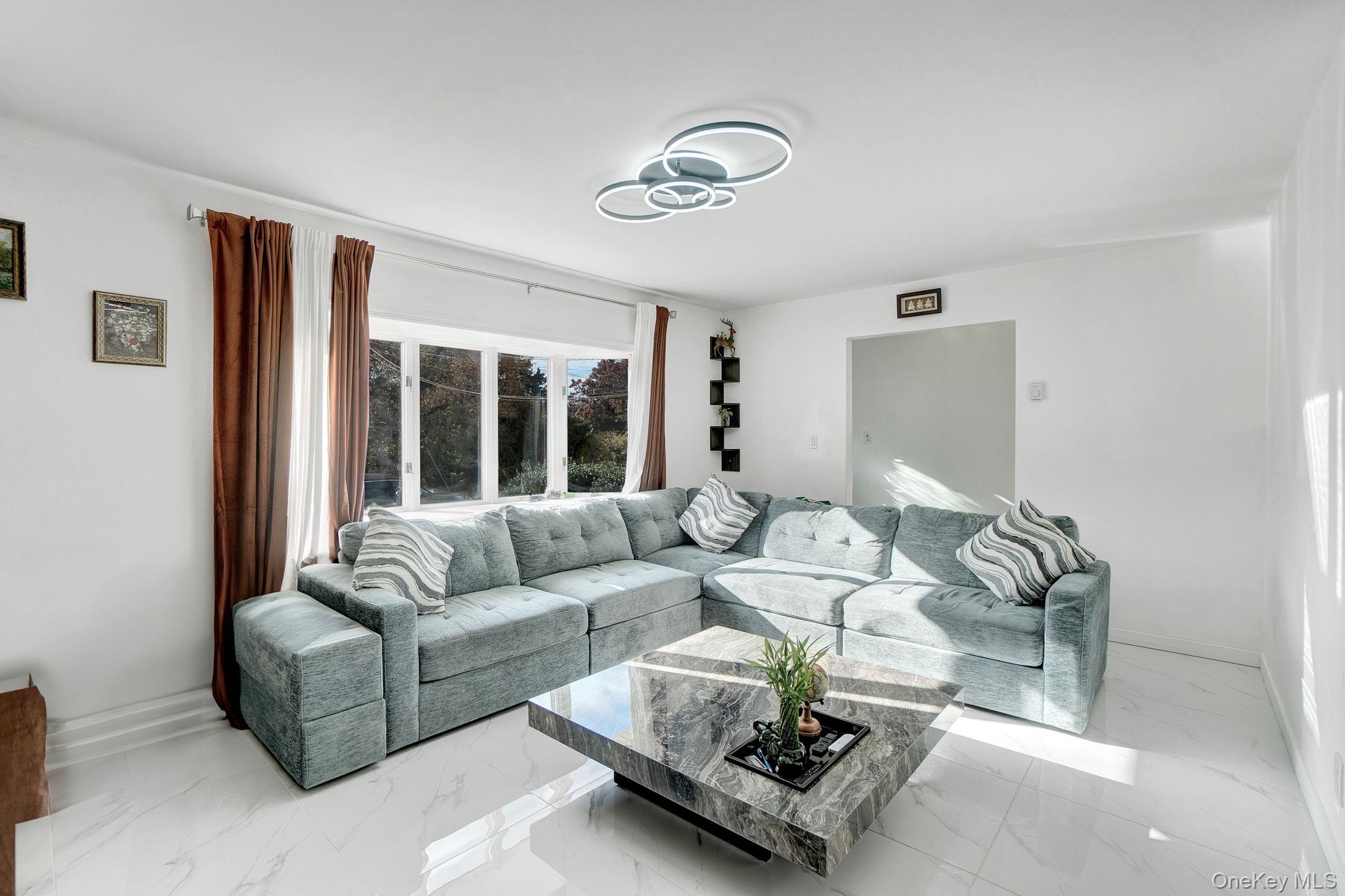 #4 photo, 61 S Merrick Road, Massapequa , NY 11758